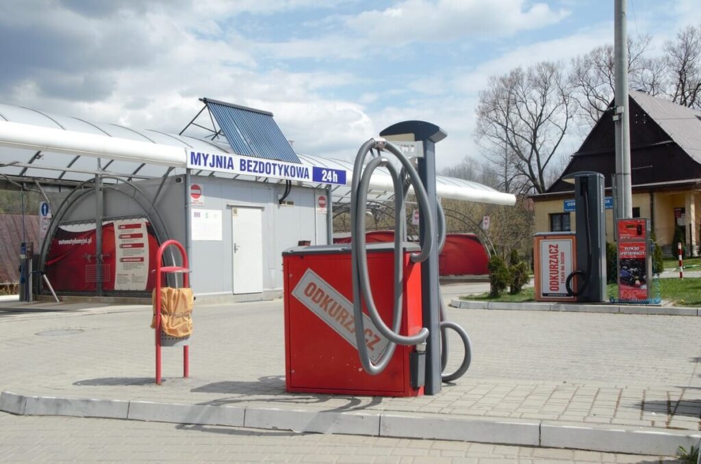 Tepovací vysávač na autosedačky a čalúnenia