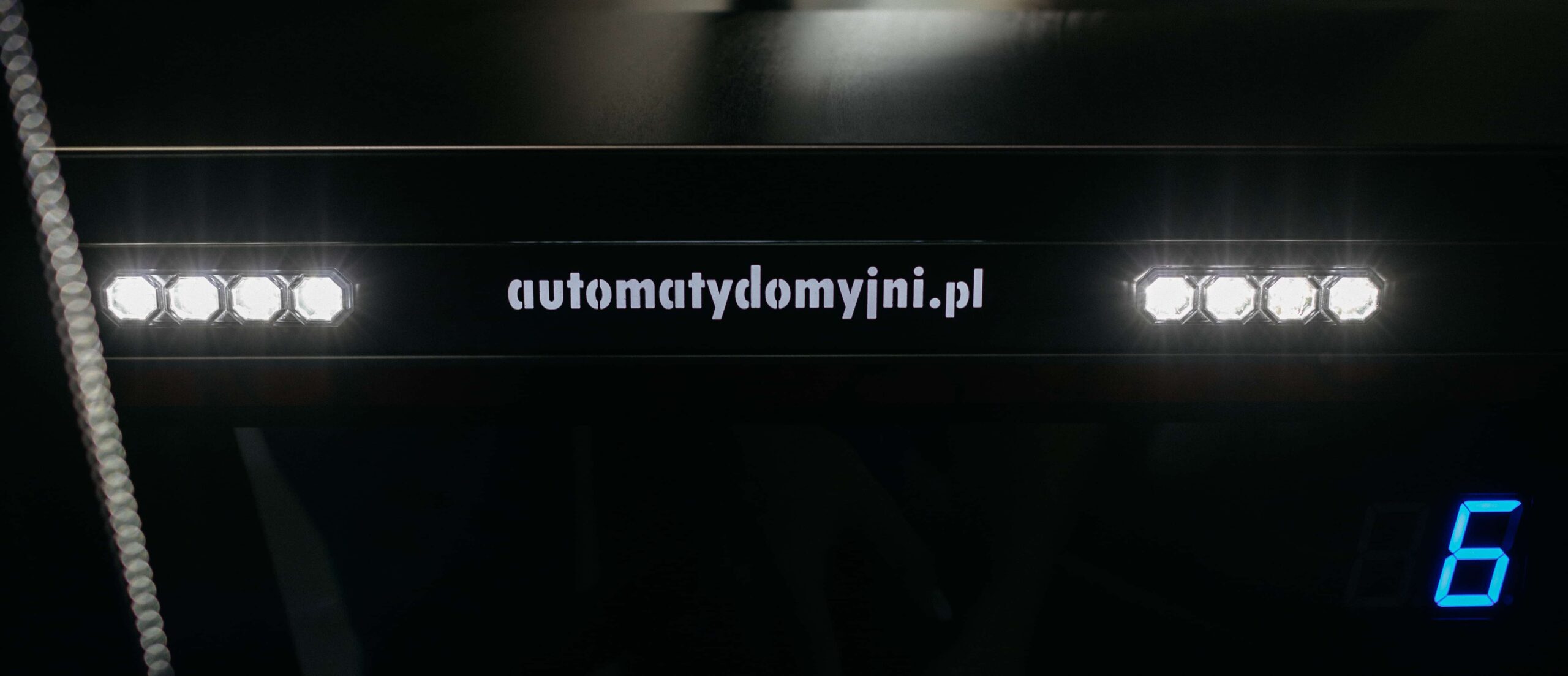 Samoobslužný dvojstranný vysávač